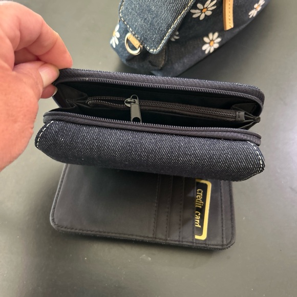 Denim Daisy purse with matching Wallet NWT - Picture 6 of 8